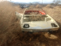 Abandoned car in st George ut Anybody know the make and model
