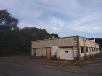 Abandoned car shop in Massachusetts