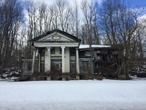 Abandoned farm house outside Lysander NY