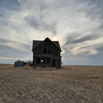 Abandoned farmhouse near Weyburn Saskatchewan OC