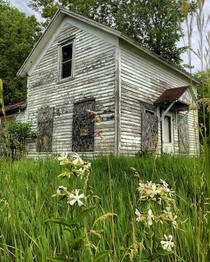 Abandoned farmhouse spotted while headin up north for the weekend on Minnesota state highway  Isanti County