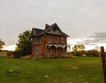 Abandoned farmhouse This was originally built as a single-story building The nd floor was added later Illinois x 