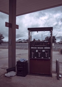 Abandoned Gas Station 