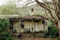 abandoned home in West Virginia