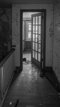 Abandoned House  Door  OC x