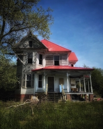 Abandoned house in Virginia Photo credit to mikewil