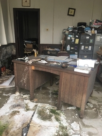 Abandoned Insurance Office in Bethel NC