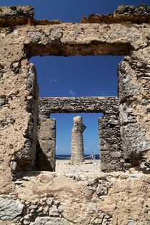 Abandoned lighthouse in Bonaire