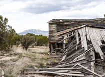 Abandoned ranch house E of Albuquerque on old Rt 