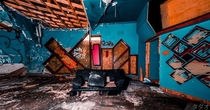 Abandoned recordning Studio Le Studio Morin Heights Quebec  Flee Normality