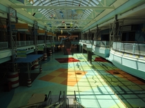 Abandoned s mall 