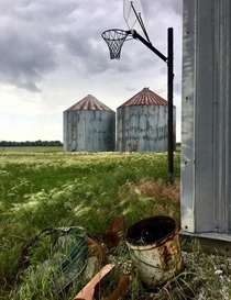 Abandoned Silos Western Illinois