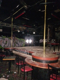 Abandoned strip club in ontario canada