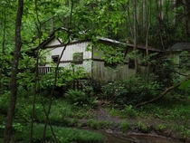 Abandoned vacation home hidden away in the Great Smoky Mountains National Park The interior was like a time capsule with decor and appliances from the s and s