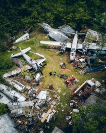 Abandoned warplanes in Newbury Ohio