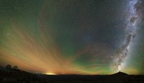 Airglow Gegenschein and Milky Way Unlike aurorae the green airglow is due to chemiluminescence the production of light in a chemical reaction It is found around the globe not just at high latitudes 