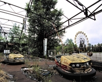 An abandoned amusement park in Chernobyl Crossposted from rpics