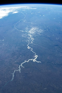 An incredible shot of Missouri River as it crosses the states North Dakota and Missouri