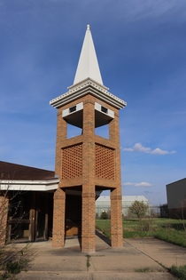 Another view of the Chapel at Dwight Correctional Center