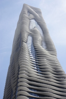 Aqua Tower in Chicago Illinois  Studio Gang 
