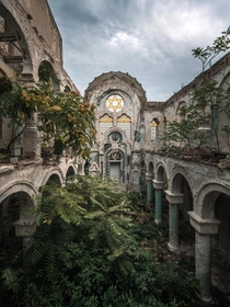 Beautiful synagogue abandoned for over  years  