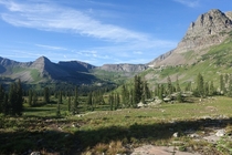 Big beautiful basins in Colorados Ragged Mountains 