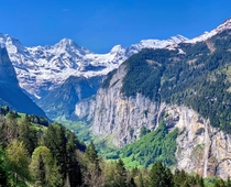 Blessed with this wonderful view for breakfast As I sat on this balcony sipping on coffee I felt as if I was in a dream How is this even real Was I really actually standing behind the camera Earth is amazing Wengen Switzerland 