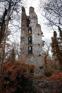 Castle or watchtower near Univ of Limerick Ireland 