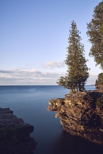 Cave Point county park in Wisconsin 