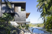 Charred timber facade - Tres Amores House in Costa Rica Studio Saxe 