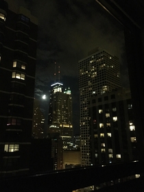 Chicago from my bed OC 