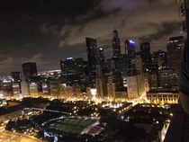 Chicago Overlooking Millennium Park    OC OS