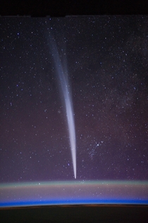Comet Lovejoy from ISS 