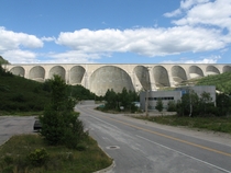 Daniel-Johnson Dam in Quebec a multiple-arch buttress dam 