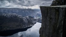 Dont fall - a fjord Norway 