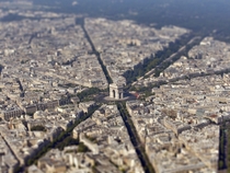 Dont think it strictly belongs in this sub but heres tilt shifted Arch De Triumph 