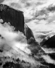 El Capitan and Yosemite Valley at with fog and a dusting of snow - taken at Tunnel View - 