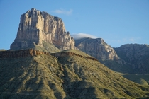 El Capitan just after sunrise Guadalupe Mountains TX OC 
