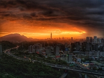 Every cloud has a orange lining Taipei City
