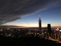 Evil-lookin cloud over Taipei skyline from 
