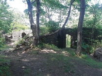 Eyrie house ruins