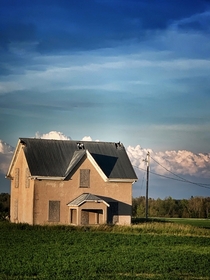 Farmhouse in Ontario Canada