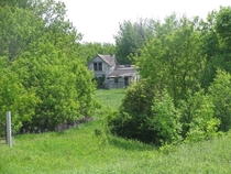 Farmhouse in the midwest United States 