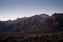 First light on the peaks of the Eastern Sierras California  insta shotsbyliam_