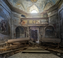 forgotten chapel in Italy oc  x