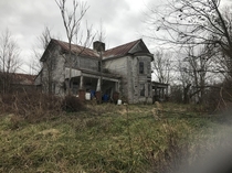 Found an abandoned Plantation Farm house today This was a spectacular home back in the day and since falling into disrepair