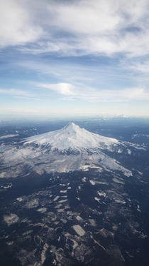 Full frontal Mount Hood Oregon 