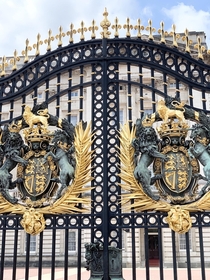Gates at Buckingham Palace
