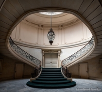 Grand stairway in estate house 