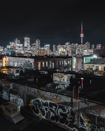 Grungy view of Torontos skyline